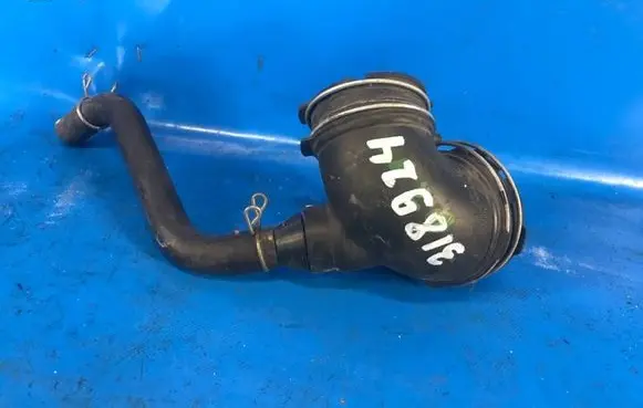 Toyota Prius (XW30) Air intake hose/pipe 1788137120