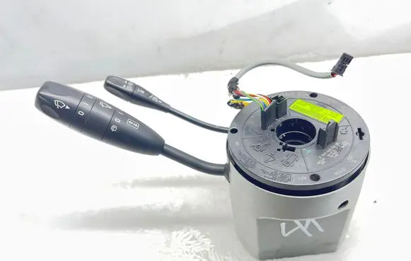 Mercedes-Benz C W203 Wiper turn signal indicator stalk/switch A2035405845