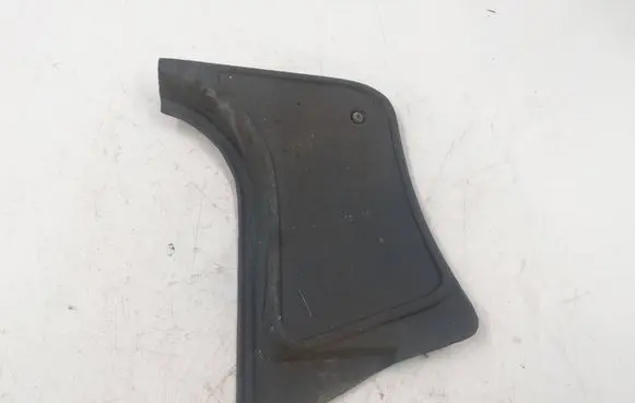 Foot area side trim