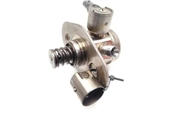 BMW X1 F48 F49 Fuel injection high pressure pump 7636881 0261520249