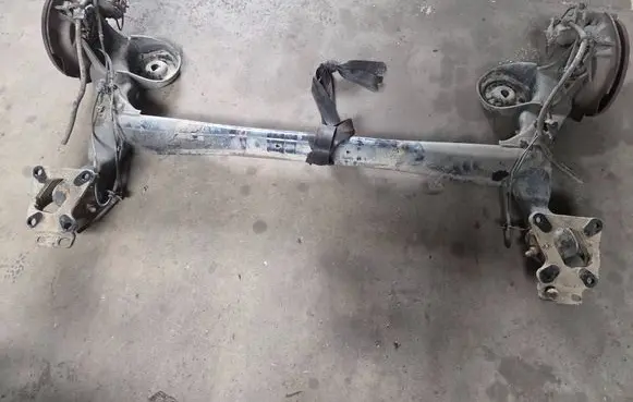 Peugeot Partner Rear axle beam