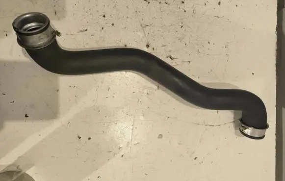 Mercedes-Benz E W212 Engine coolant pipe/hose 020310