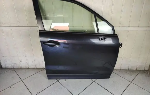 Subaru Forester SJ Front door