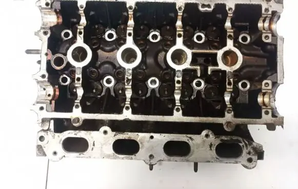Renault Laguna II Engine head 
