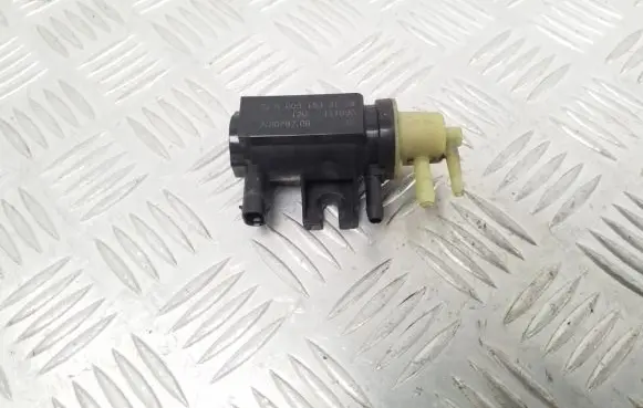 Mercedes-Benz CLS C218 X218 Turbo solenoid valve A0091533128