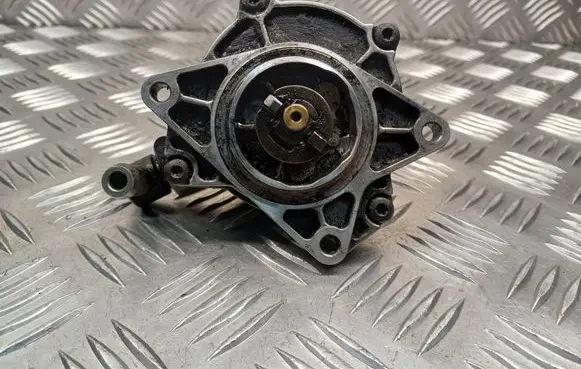 Audi A6 S6 C5 4B Vacuum pump 059145100B