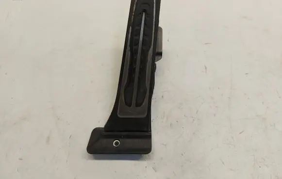 BMW X5 G05 Accelerator throttle pedal 6871053-JLK01