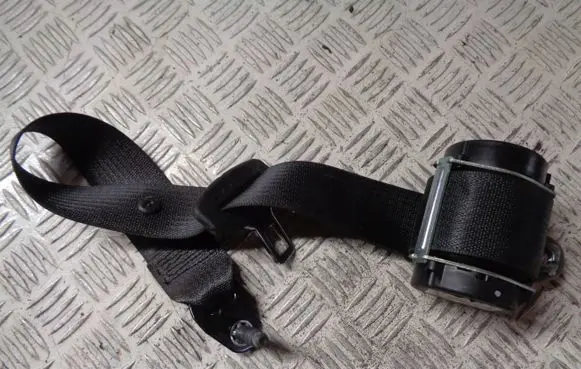 Chevrolet Cruze Rear seatbelt 13380212 13380208