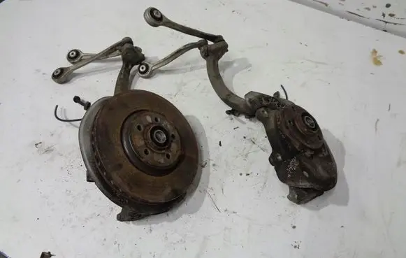 Audi A5 8T 8F Front wheel hub