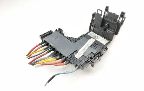 Citroen C4 I Fuse module 9665878280