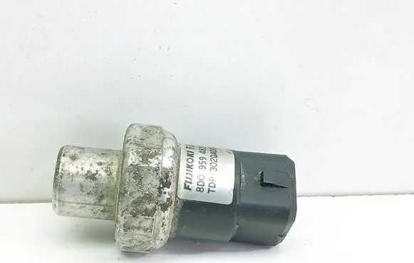 Audi A6 S6 C5 4B Air conditioning (A/C) pressure sensor 8D0959482B