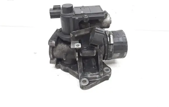 Volvo V70 EGR valve 30677714 70057503