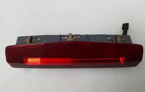 Opel Zafira B Third/center stoplight 13252463