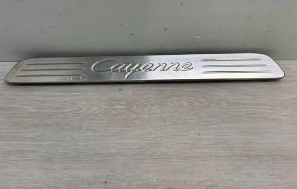 Porsche Cayenne (92A) Front sill trim cover 23890010
