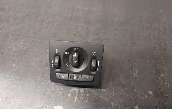 Volvo V50 Light switch 30739300