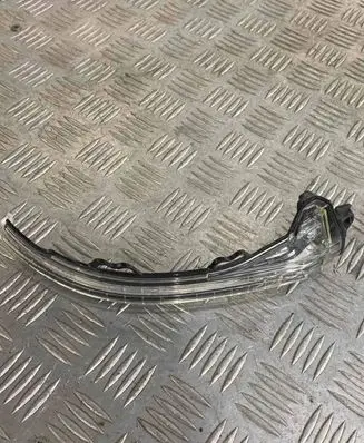 Audi A4 S4 B8 8K Mirror indicator light 8W0949102