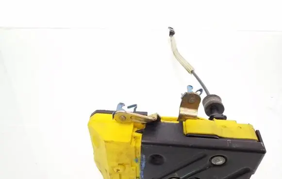 Volvo V70 Front door lock 9485042