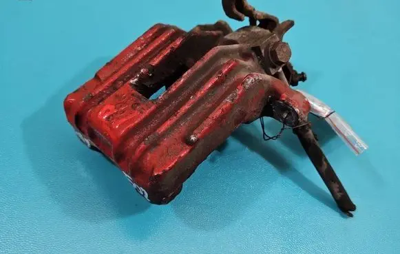 Rear brake caliper