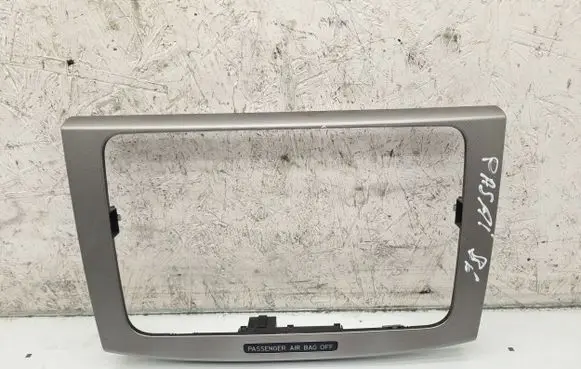 Volkswagen PASSAT B6 Radio/GPS head unit trim 3C0858069M