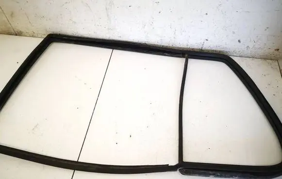 Volkswagen Golf IV Rubber seal rear door 
