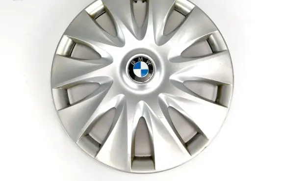 BMW 5 F10 F11 R16 wheel hub/cap/trim 6791806 17812610