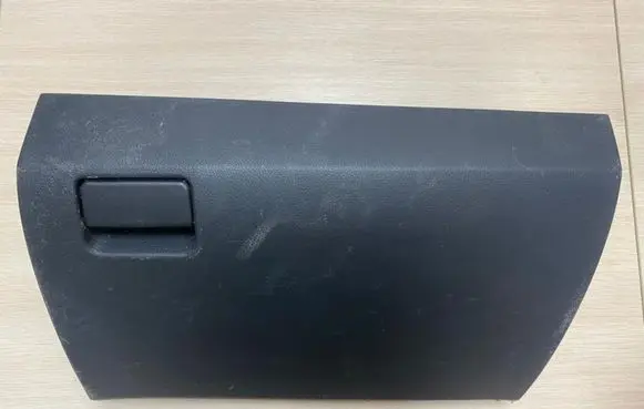 Toyota Avensis T270 Glove box 5555005120