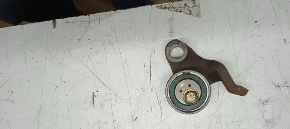 Mitsubishi Outlander Timing belt/chain tensioner 20100KW