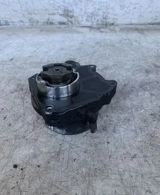 Opel Insignia A Vacuum pump 55205446