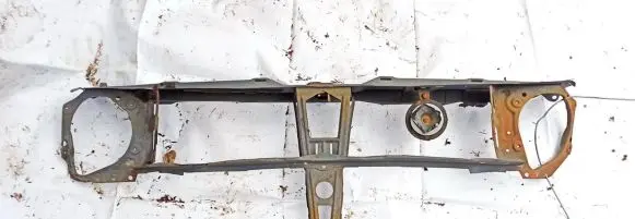 Volkswagen Jetta II Radiator support slam panel