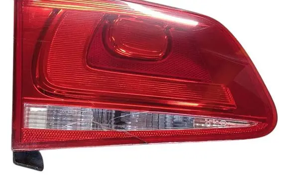 Volkswagen Touareg II Tailgate rear/tail lights 7P6945093C 89090273