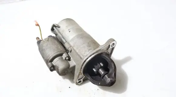 Opel Insignia A Starter motor