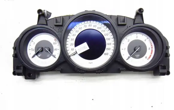 Mercedes-Benz C W204 Speedometer (instrument cluster) A2049004909