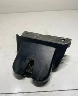 Audi A4 S4 B6 8E 8H Tailgate/trunk/boot lock/catch/latch 8E9827520
