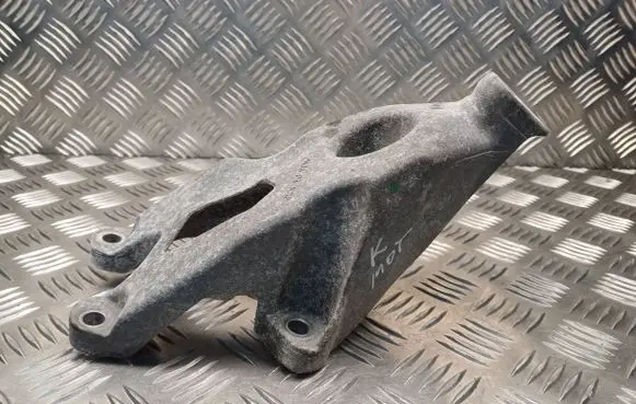 Audi Q5 SQ5 Engine mounting bracket 8K0199307BE