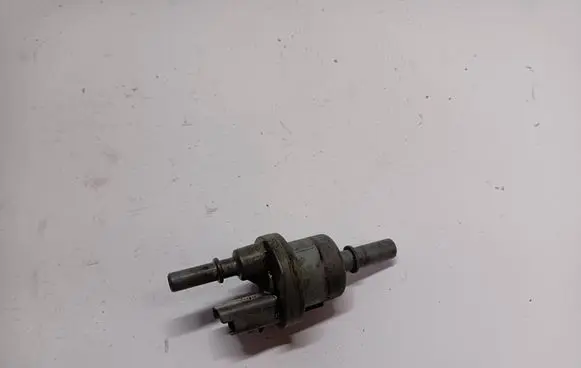 Peugeot 208 I Turbo solenoid valve 9802009480
