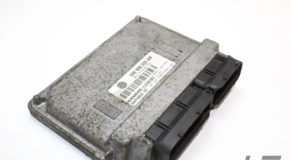 Seat Ibiza III (6L) Engine control unit/module 03E906033AM 5WP44237