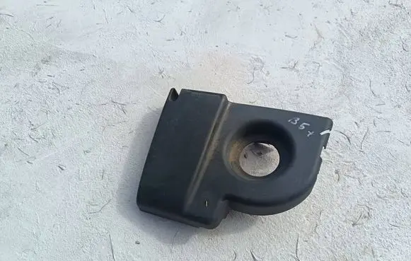 Volkswagen PASSAT B5.5 Engine cover (trim) 3B0422569A