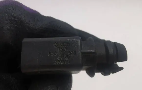 Volkswagen Golf VI Outside/exterior temperature sensor 8Z0820535