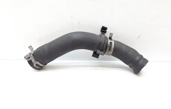Volvo V40 Engine coolant pipe/hose