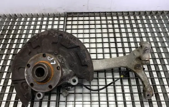 Audi A4 S4 B6 8E 8H Front wheel hub spindle knuckle 