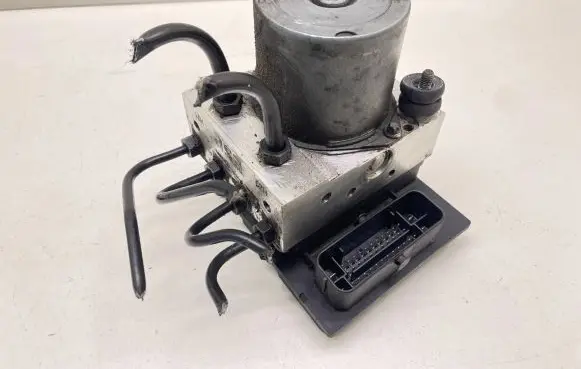 Audi A6 S6 C6 4F ABS Pump 4F0614517A 4F0910517E