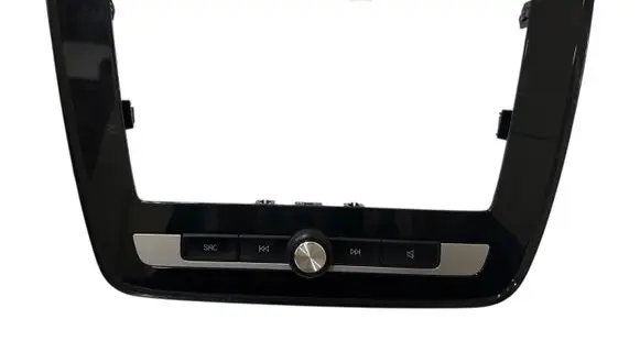 Head unit multimedia control