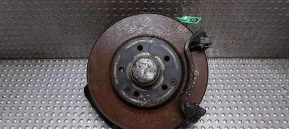 Mercedes-Benz C W203 Front wheel hub spindle knuckle 20900