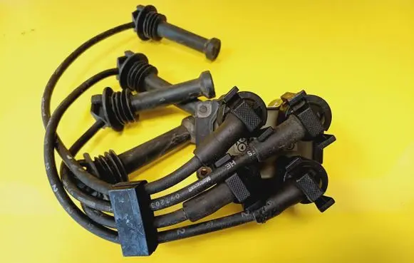Ford Escort High voltage ignition coil 928F12029CA