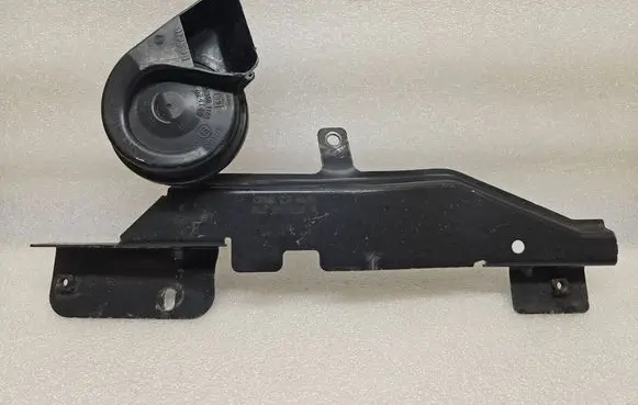 Audi Q7 4L Horn signal 4L0951229A