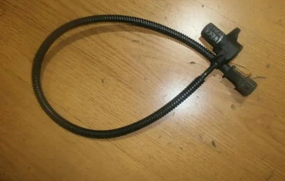 Mazda 626 Crankshaft position sensor j5t151 fsd7