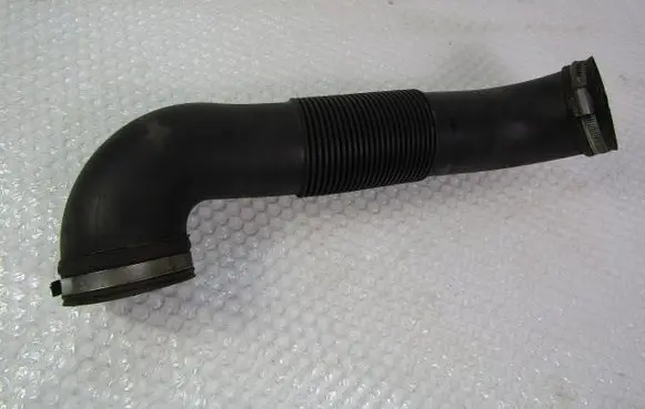 Opel Vectra C Air intake hose/pipe 9231937
