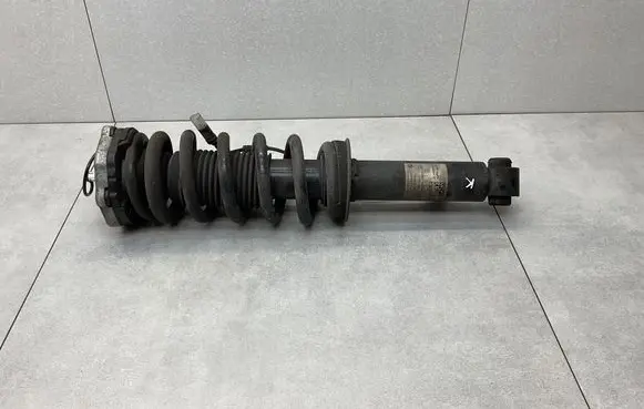 BMW X3M F97 Rear shock absorber with coil spring 8067507