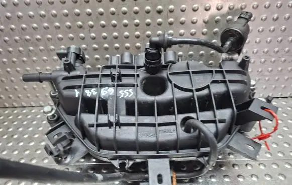 Opel Zafira C Intake manifold S27624993 55569381