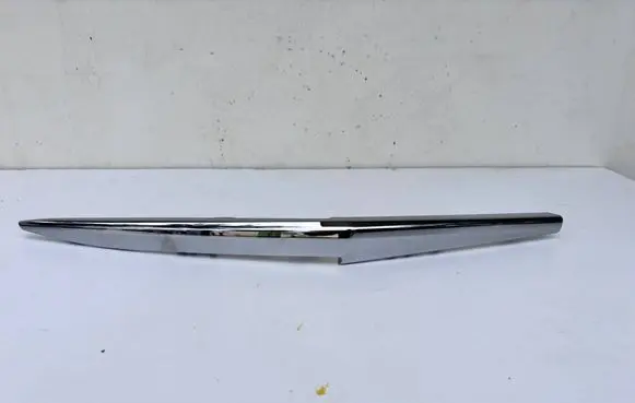 Citroen DS7 Crossback Front bumper lower grill 9844936577